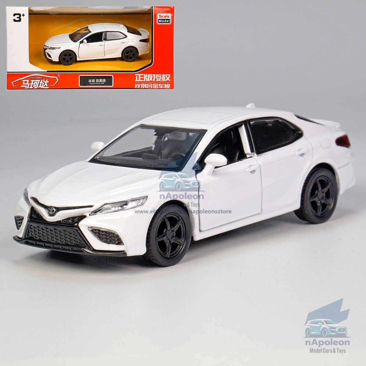 1:36 Toyota Camry XSE Model Car Diecast Toy Vehicle Kids