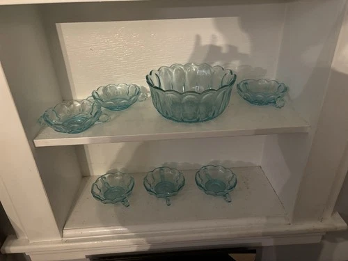 Vintage Anchor Hocking Fairfield  Pattern Glass Bowl Ice Blue Aqua and 6 small