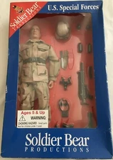  US SPECIAL FORCES ULTIMATE SOLDIER W/ACCESSORIES AAFES Soldier Bear Productions