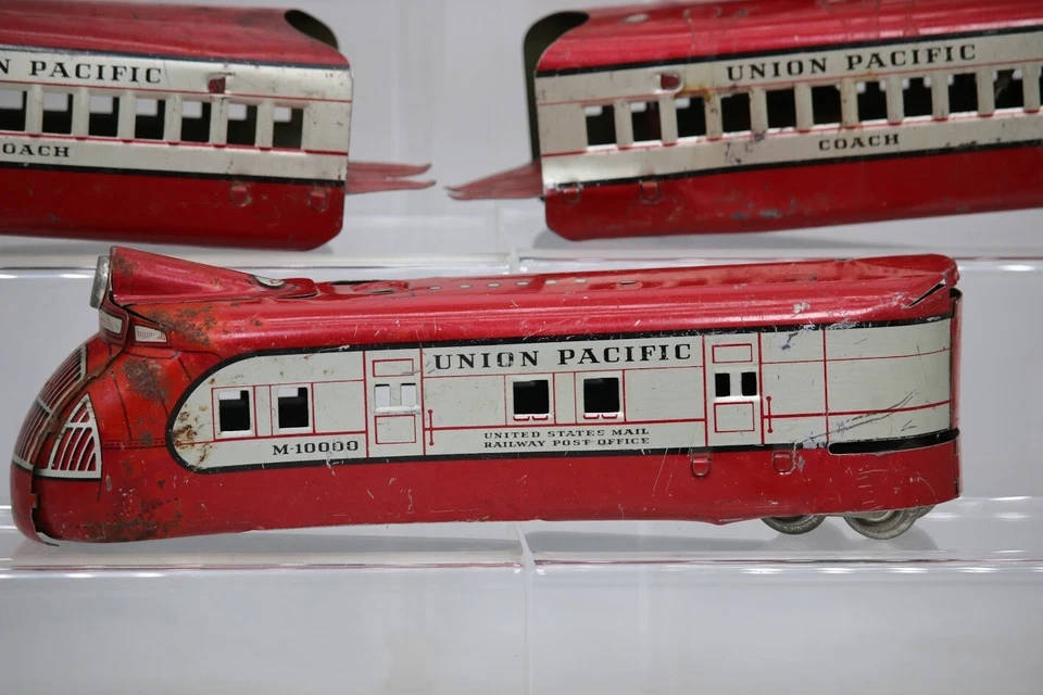 1930’s Vintage Rare Red Marx M10000 Tin Union Pacific Passenger Train Set O 1:48 - Image 2 of 4