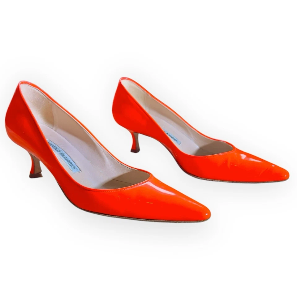 Zapatos de salón Manolo Blahnik charol naranja neón tacón de gatito para mujer - talla IT 37,5 Foto 3 de 4