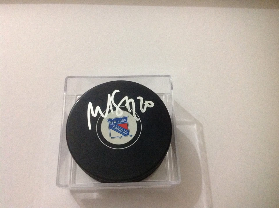 Martin St. Louis Signed Hockey Puck New York Rangers PSA DNA COA Autographed a - Image 3 of 3