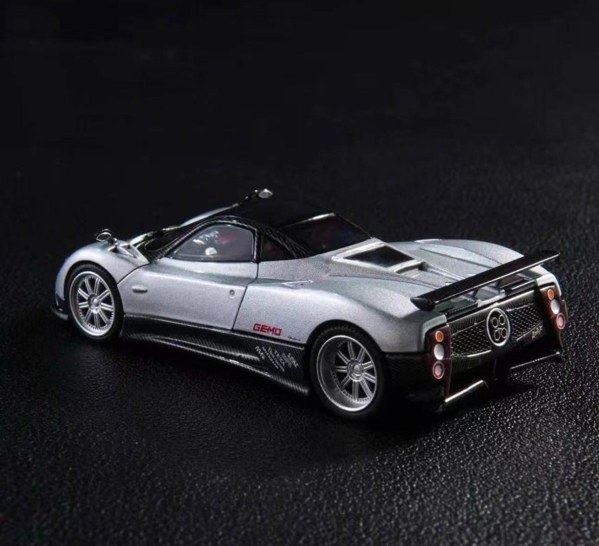 ALMOST REAL 1/64 パガーニ ゾンダF Almost Real 1/64 Pagani Zonda F Silver 2005 LIMITED ☆2026 HEC