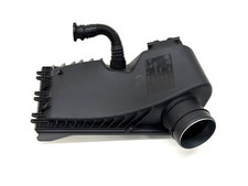 2011-2018 Porsche Cayenne 958 E-hybrid Engine Air Intake Fillter Box W Hose Oem