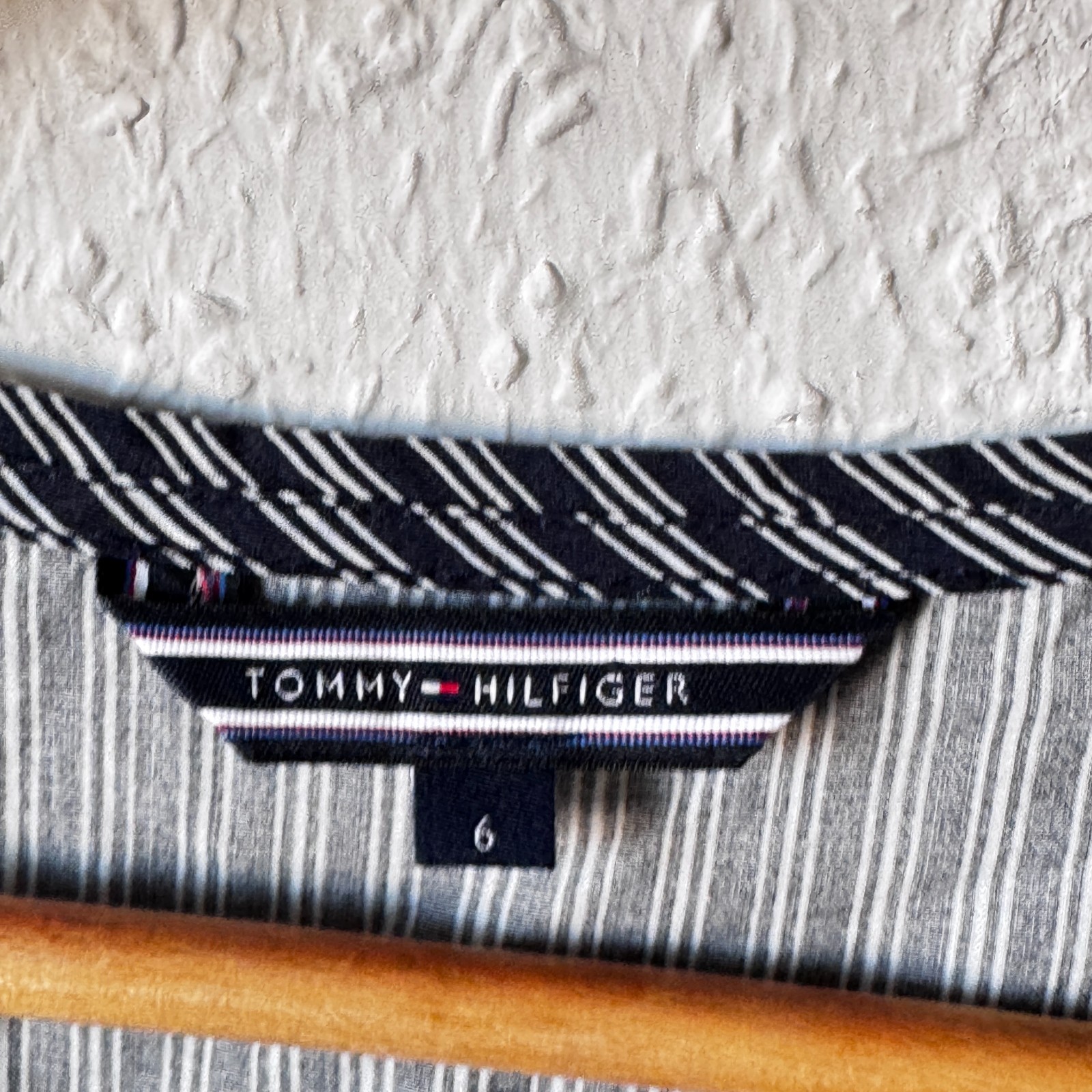 Tommy Hilfiger Mixed Print Sleeveless Shell Top - Navy/White image 5