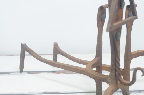 Antique Vntg Forged Arts and Crafts Era Wrought Iron Fire Dogs Hammered Andirons - Picture 8 of 18