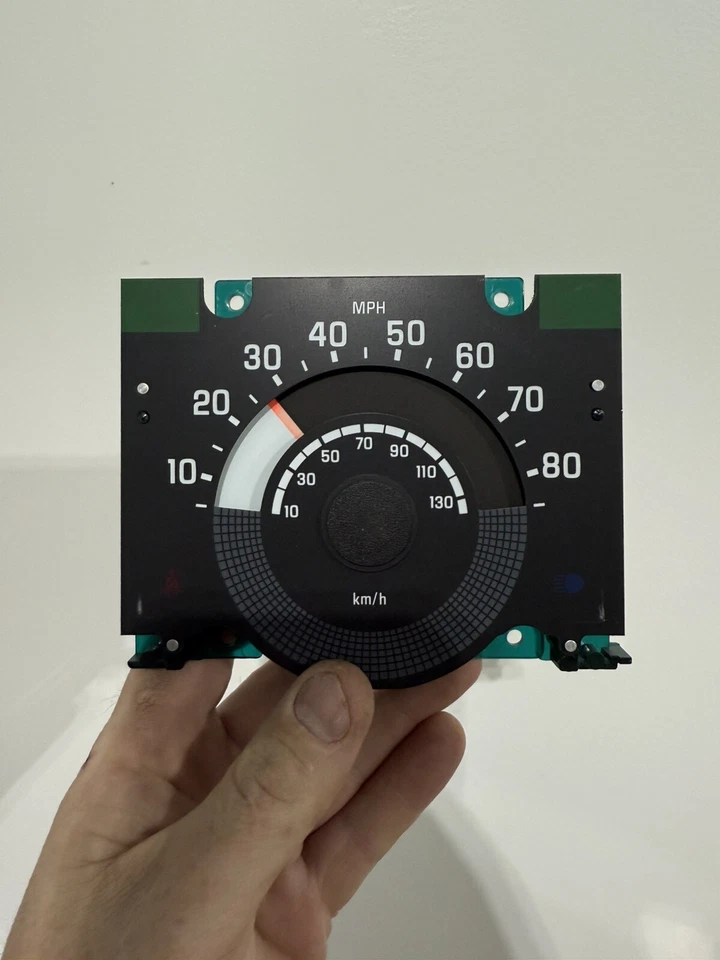 1988-1991 Chevy Gmc C/K1500-3500 Silverado GMC Gauge Cluster Speedometer Gauge - Image 2 of 4