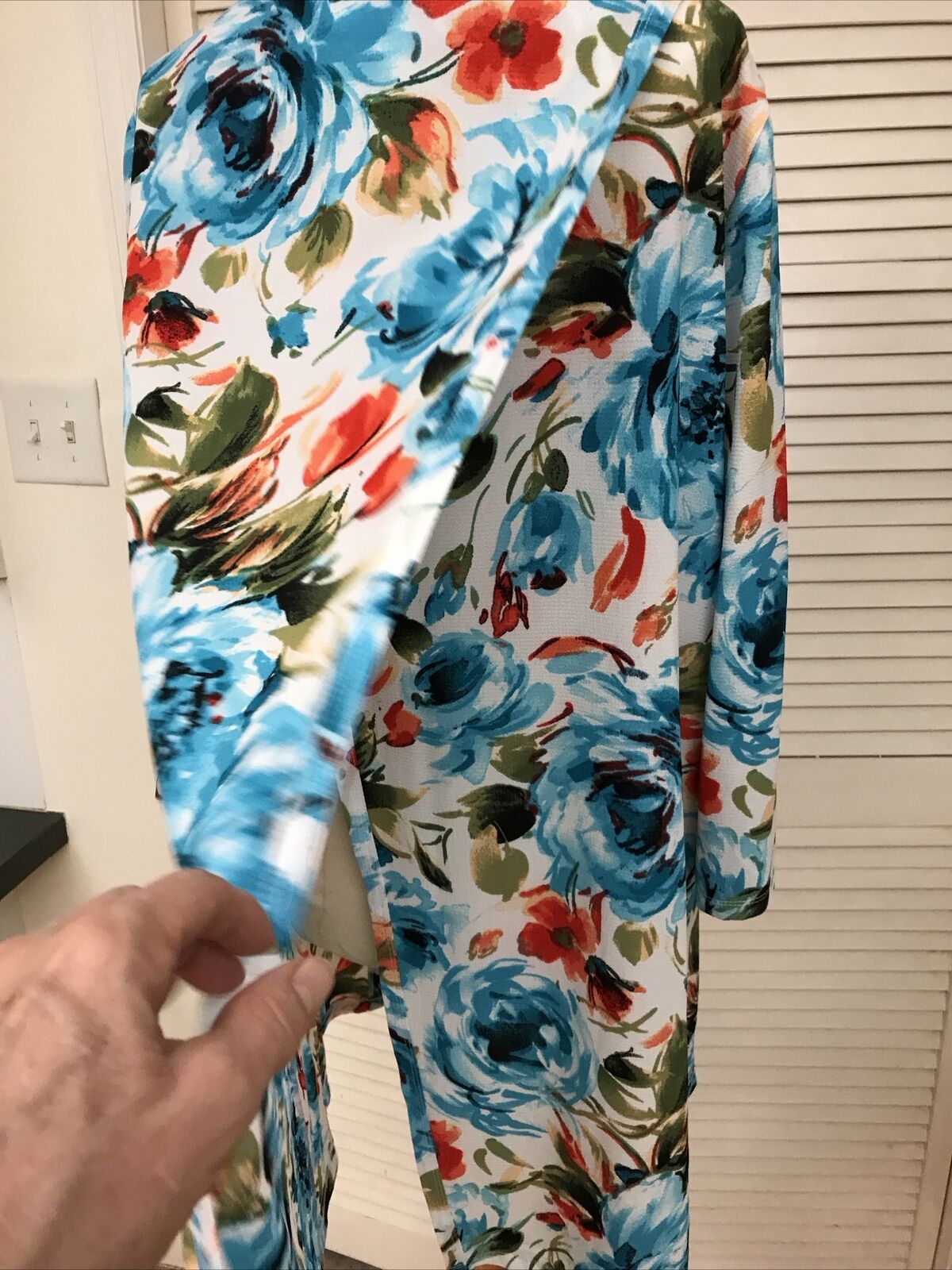 Picture 2 of 3