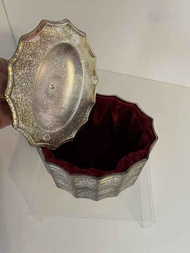 Small Silver Trinket Keepsake Round Box Velvet Liner. Heavy Fast Shipping - Picture 2 of 12