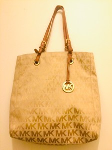 michael kors canvas purse