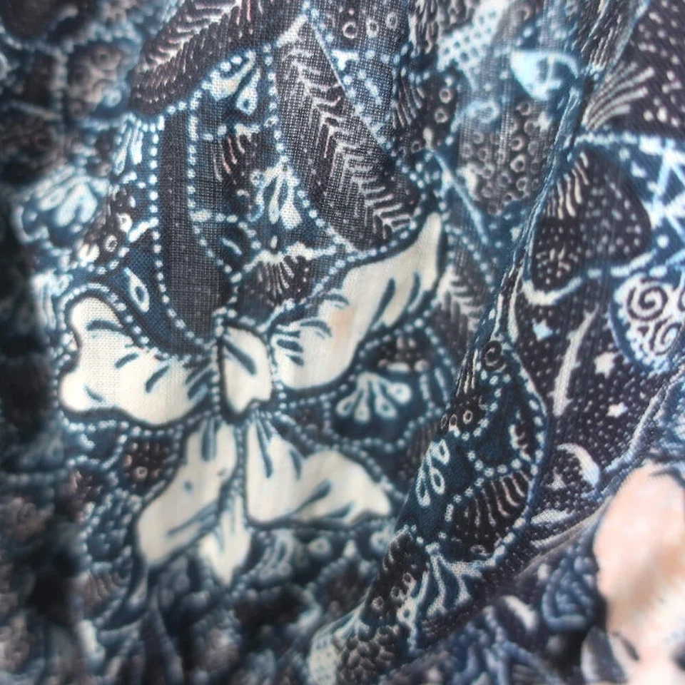 Vestido midi Ulla Johnson Rema manga acampanada en capas azul marino estampado floral talla 6 Foto 3 de 4