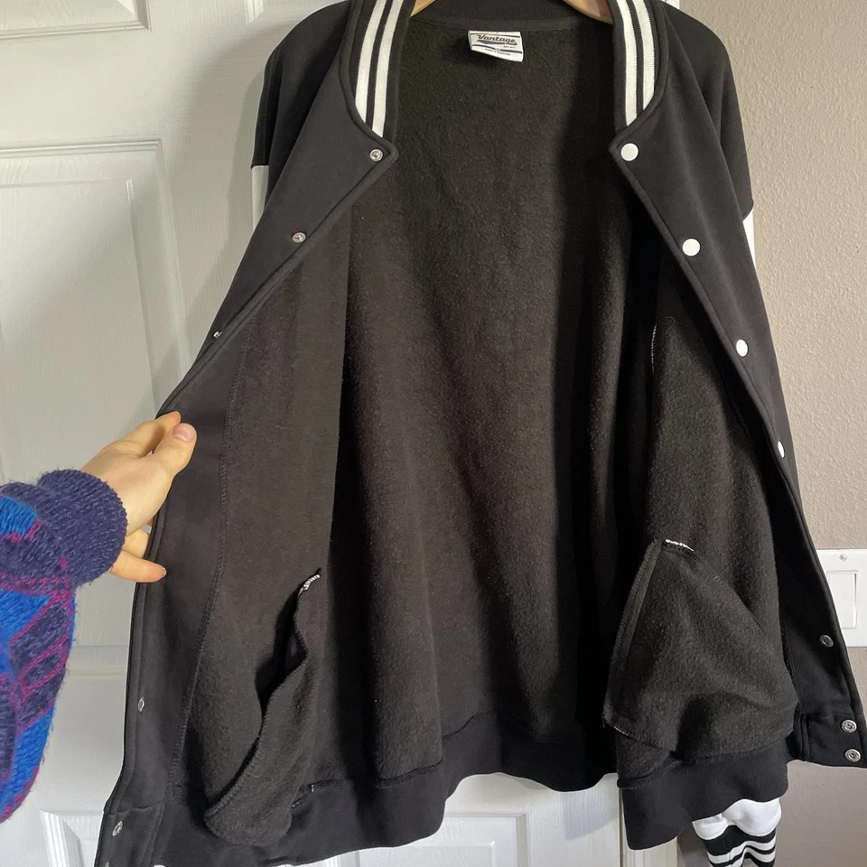Apple Varsity Jacket Size 3X Vantage Black White Long Sleeve Snap Buttons - Image 4 of 4