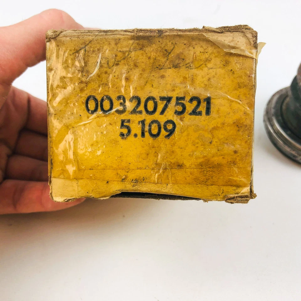 Jeep 3207521 Throwout Bearing Clutch NOS 1967-69 V8 Scrambler By New Departure Foto 4 de 4