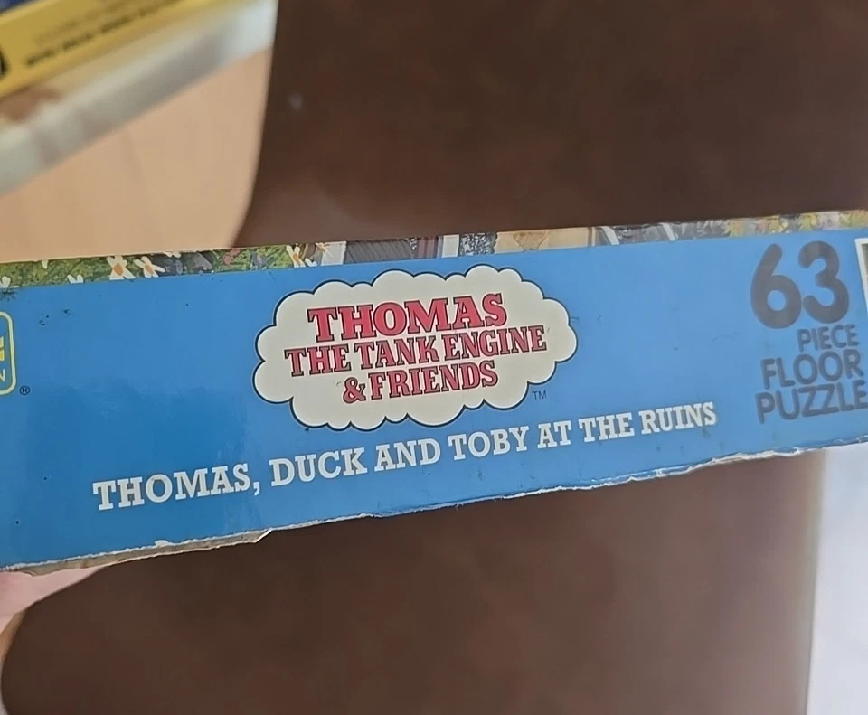 Rompecabezas de piso Thomas the Tank Engine & Friends 1993 vintage 63 piezas 17"x22" Foto 3 de 4