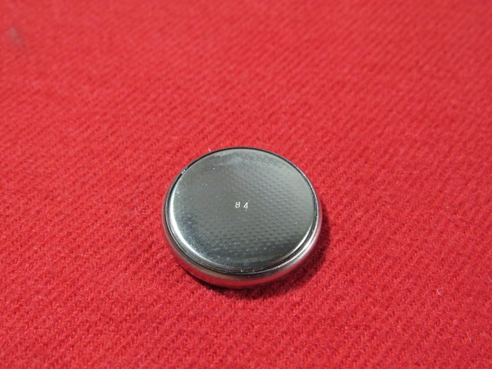 Bateria de controle remoto DODGE RAM CHRYSLER JEEP CR2032 3V NOVA FABRICANTE DE EQUIPAMENTO ORIGINAL MOPAR - Imagem 2 de 4