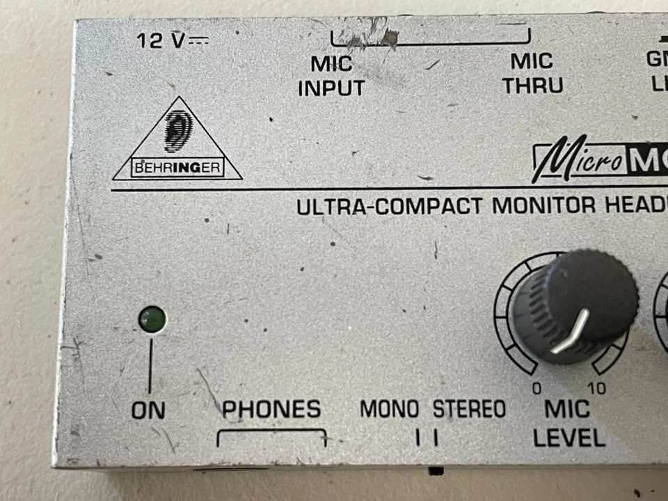 Behringer MA400 Ultra-Compact Micromon Headphone Amplifier SLR - Image 4 of 4