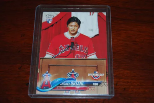 SHOHEI OHTANI 2018 TOPPS OPENING DAY ROOKIE CARD #200 SHARP BEAUTY !