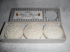 Saponificio Artigianale Fiorentino Italy Boxed Soap 3 x 4.4oz Italian Almond NEW
