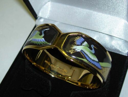 Authentic MICHAELA FREY Tropic Rosa Flying Crane Bird 24K Enamel Contessa Bangle - Imagen 3 de 8