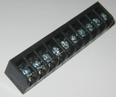 10 Position Single Screw Tri Barrier Terminal Block - .25 Spacing - 150 V - 10 A