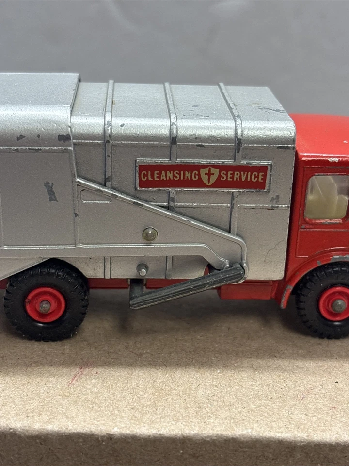 Matchbox King Size Refuse Truck (Garbage Truck) K-7 - Image 3 of 4