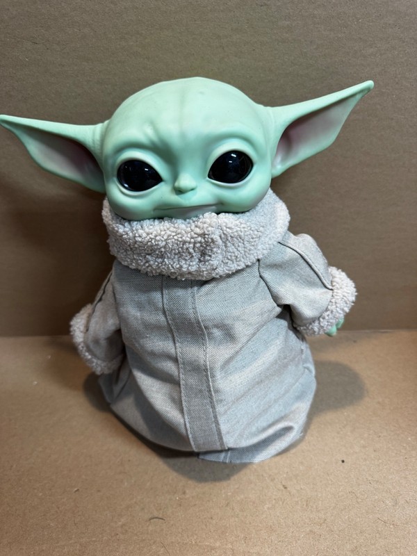 The Child 11 Inch Doll Baby Yoda Grogu Mattel Star Wars Mandalorian Plush