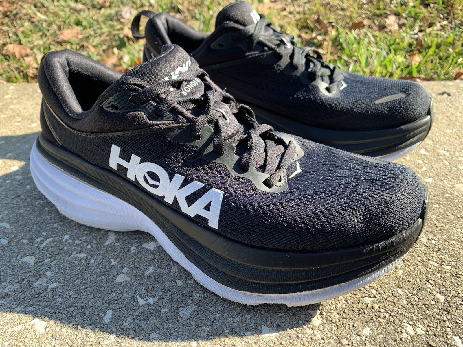 Size 8.5 B Hoka One One Bondi 8 Shoes Women's Black White Road Running Sneakers thumbnail 3