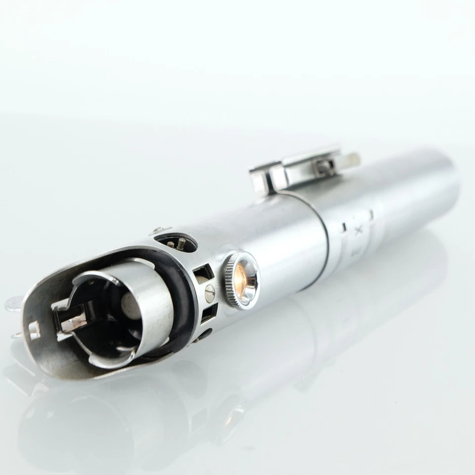 Original Graflex 3-Cell Flash Vintage w/ Reflector - Luke Skywalker Lightsaber - Image 3 of 4