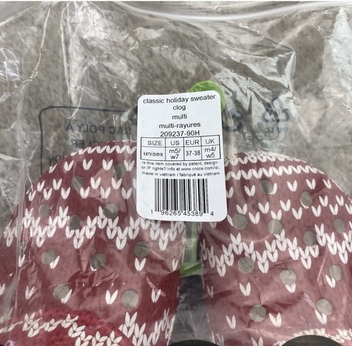 Crocs Classic Holiday Sweater Clogs Men’s 5, Women’s 7 Red & White Shoes 209237 - Bild 4 von 10