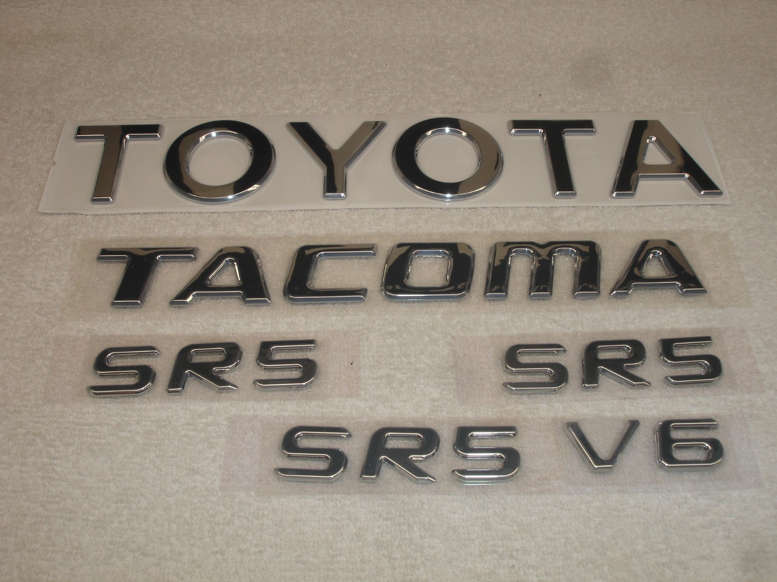 1998 1999 2000 2001 2002 2003 2004 Toyota Tacoma SR5 V6 Tailgate Pillar Letters