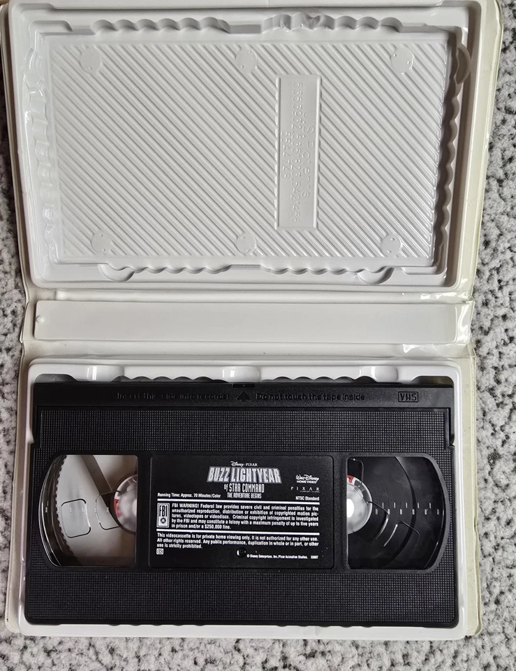 Buzz Lightyear of Star Command: The Adventure Begins (VHS, 2000) Disney Pixar - Image 4 of 4