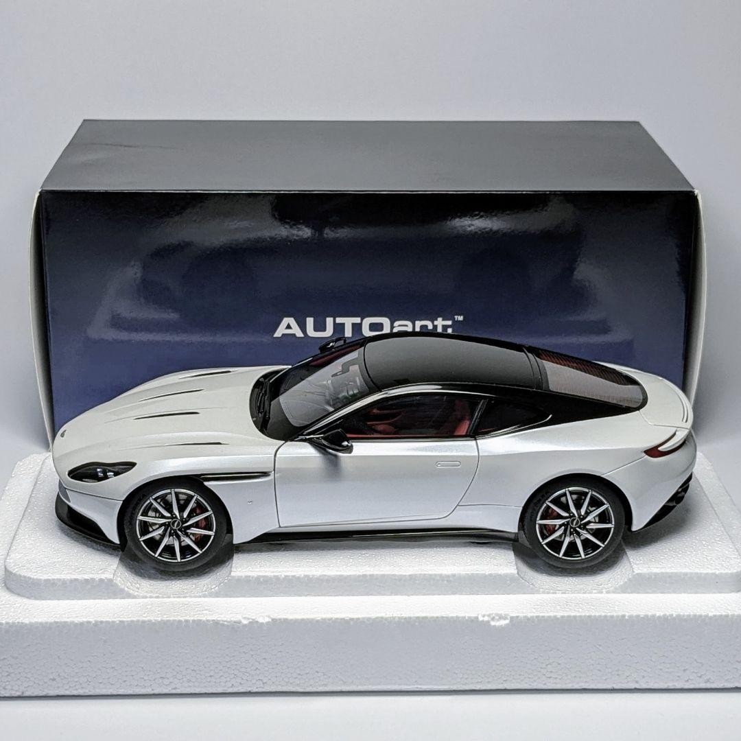 AUTOart Aston Martin DB11 ホワイト 1/18 Autoart 1/18 Aston Martin DB11 White