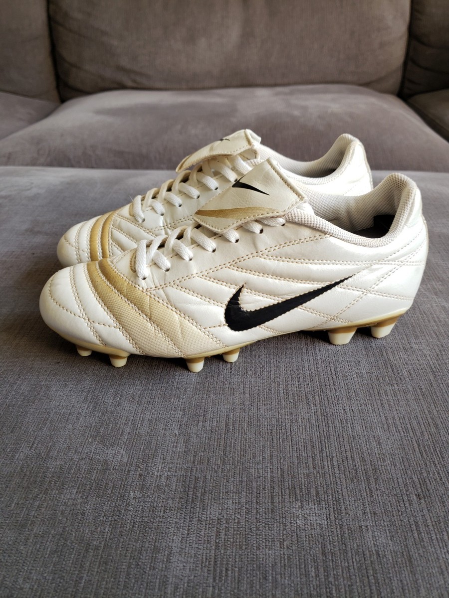 Size 6.5 - RARE!! Nike Premier FG Tiempo Leather Pearl White