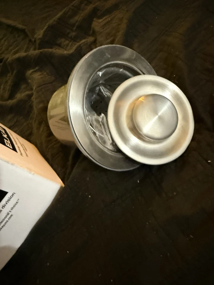 "Colador y tapón de cesta con cesta Elkay LKDD 3 1/2""". 2 disponibles Foto 2 de 4