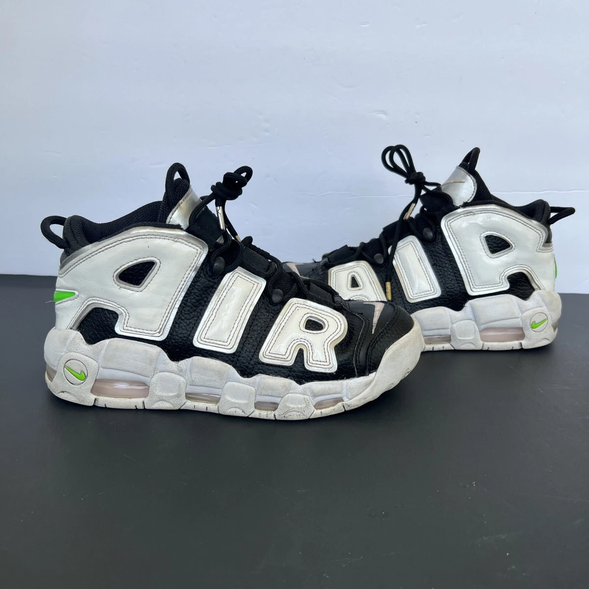 nike air more uptempo women's black and white