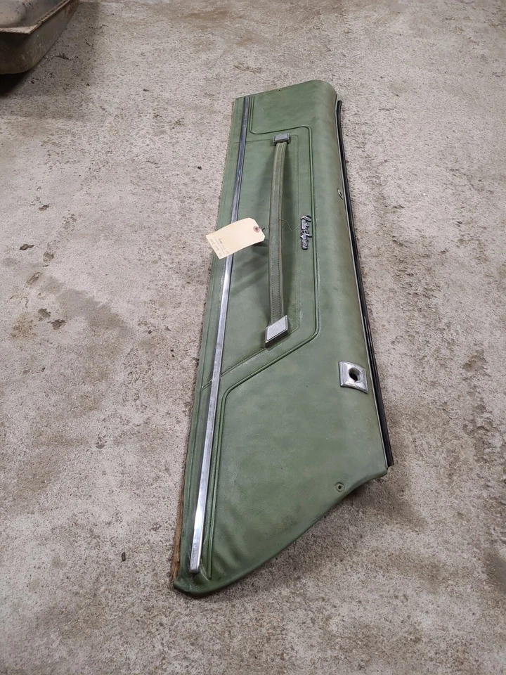 1975-77? Panel de puerta interior Olds Cutlass Supreme Oldsmobile Foto 2 de 4
