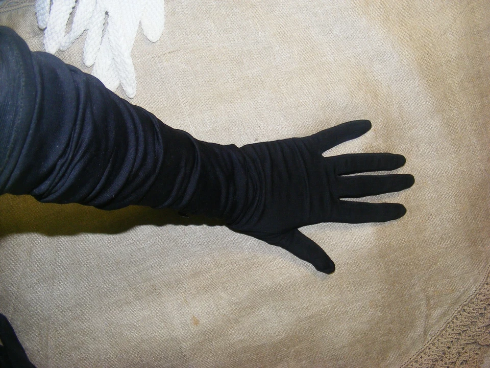 Guantes negros eduardianos ropa formal de noche ópera longitud brazo superior botón muñeca Foto 2 de 4