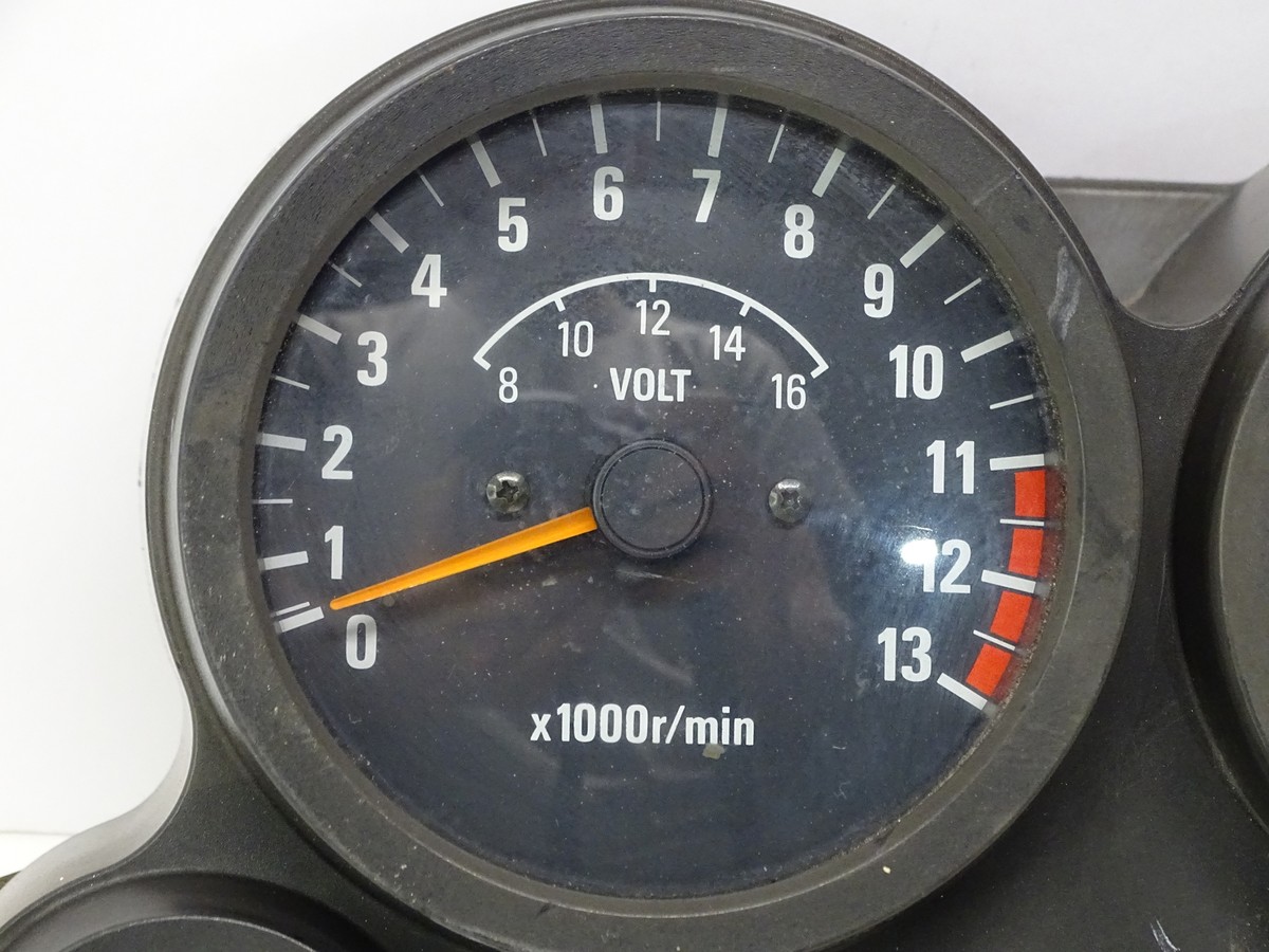 ＊3 1985 Kawasaki Ninja ZX600 ZX600R Gauge Cluster Speedometer