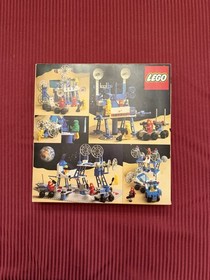 LEGO Space: Space Supply Station (6930)