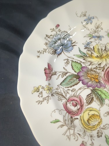 4 Vintage Johnson Brothers Sheraton 10" Floral Flower Dinner Plates Roses Pretty - Picture 2 of 6