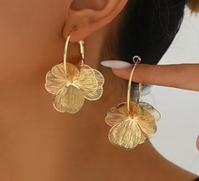 Blumen Ohrringe Creolen 18K vergoldet   Golde...