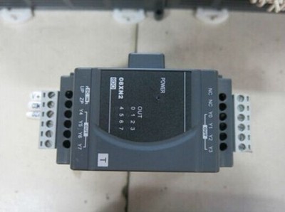 1PCS DVP08XN211T Digital Extension Module *cm
