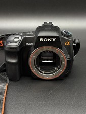 Sony Alpha 200 /10.2MP DSLR/ Body Only