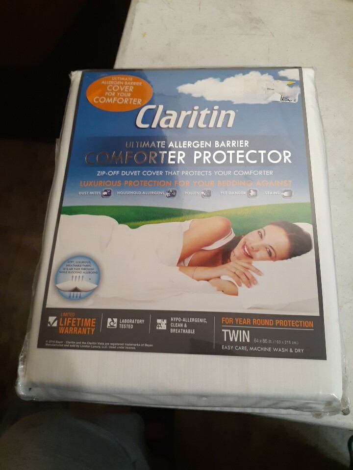 Claritin Ultimate Allergen Barrier Mattress Protector Twin size