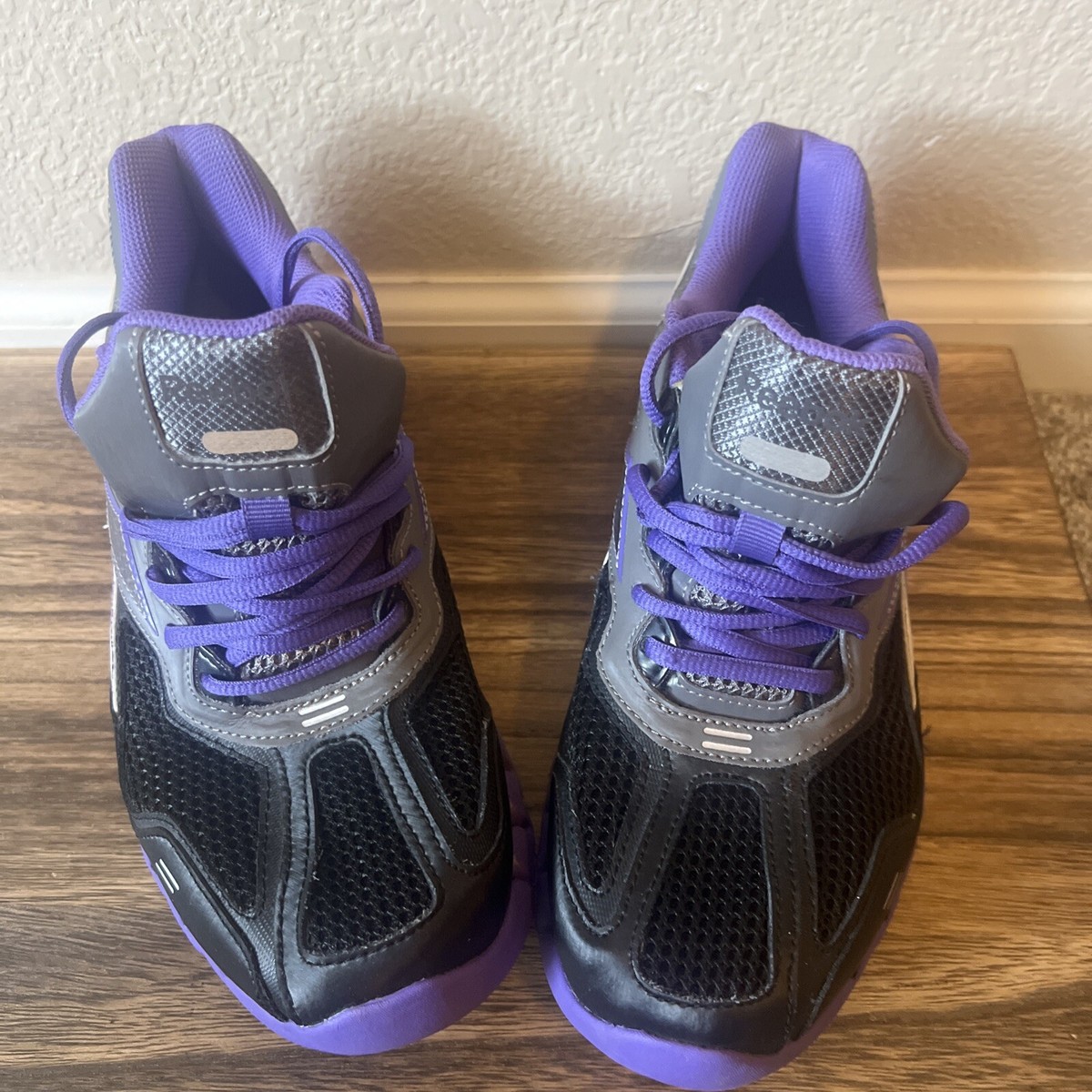 NEW Reebok ZigTech Mens Size 6.5 Gray Black Purple Shoes