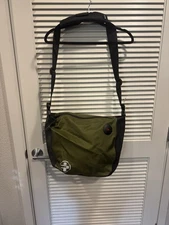 Ralph Lauren~Mens RLX Xtreme Waterproof Messenger Bag- Tizip O-Range Olive Green