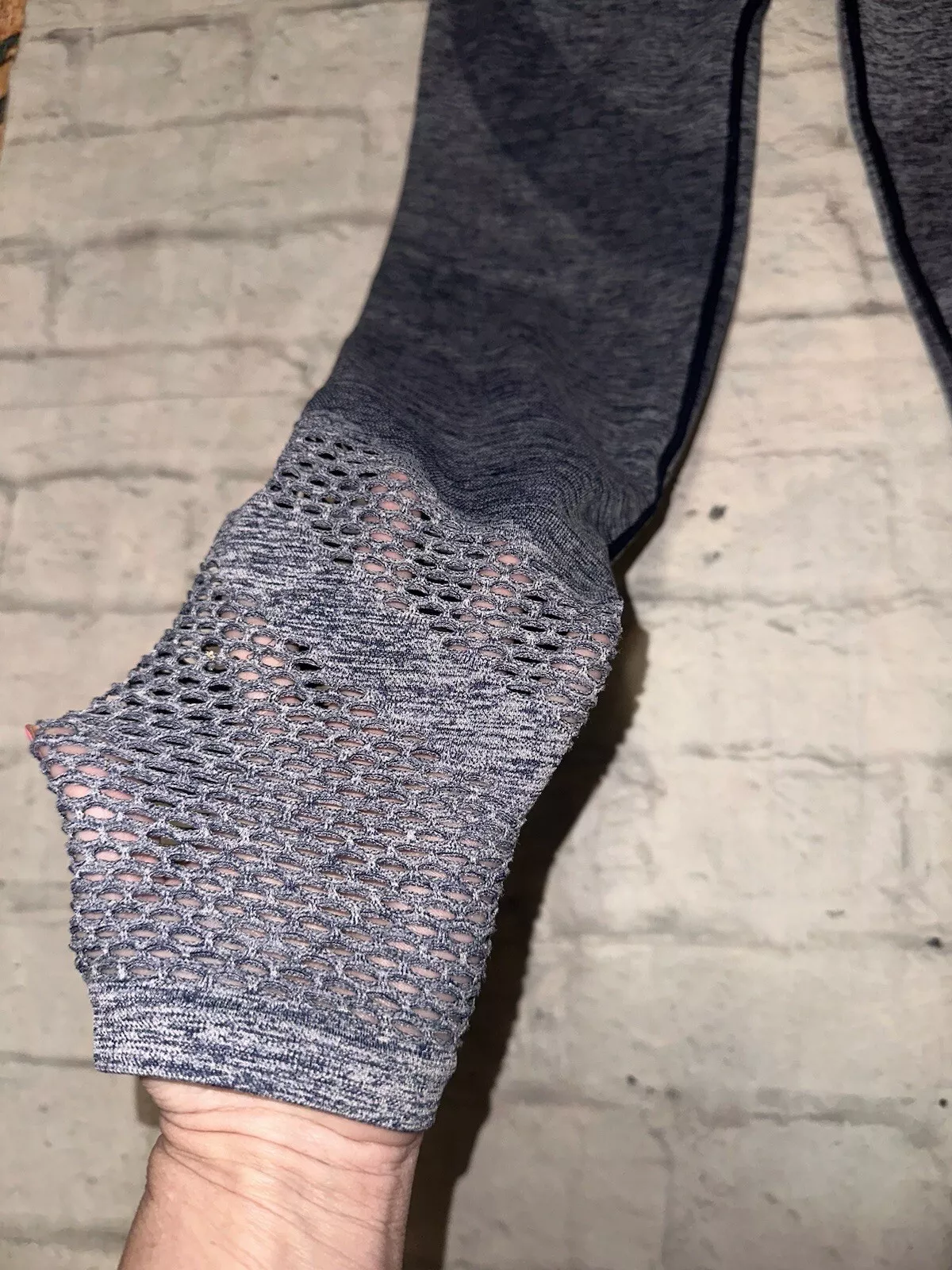 victoria-secret-vs seamless workout mesh logo leggings