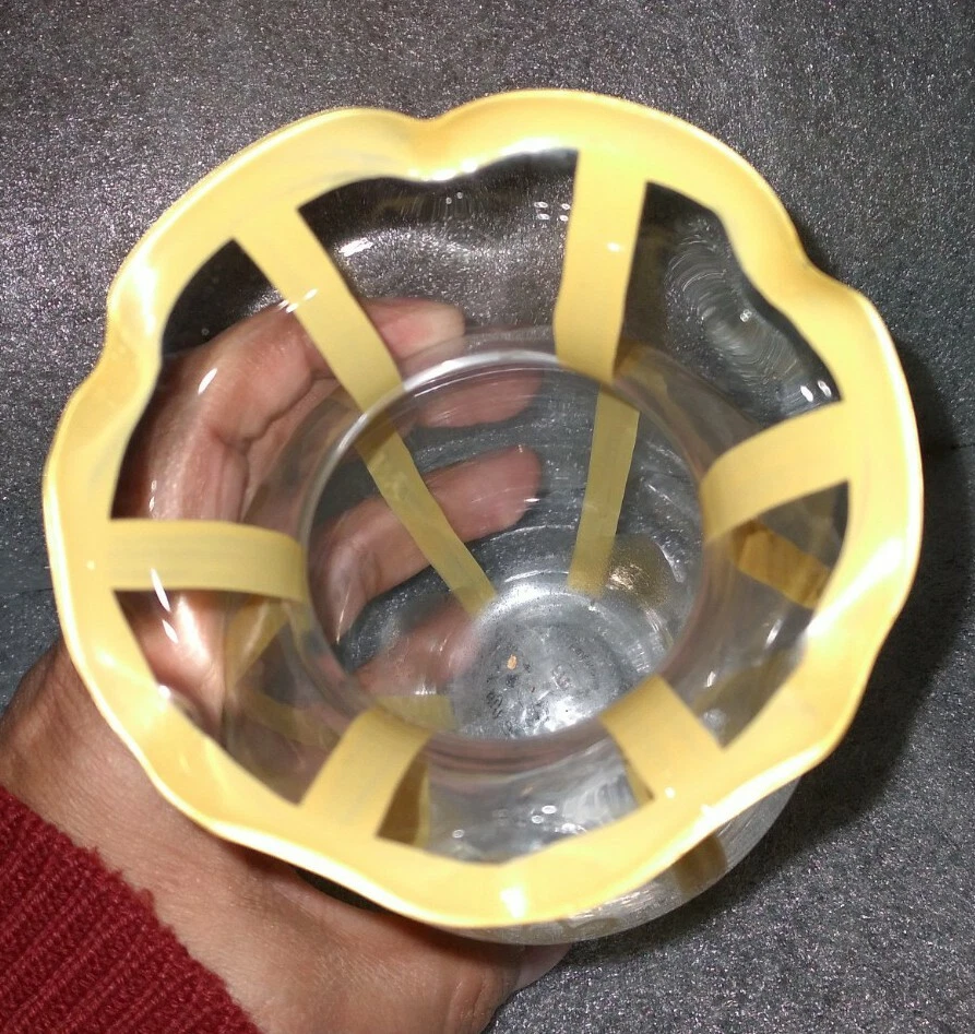 FTD «ПОДАРОК ОТ FTD» ВАЗА ПРОЗРАЧНЫЙ ЖЕЛТЫЙ ПОЛОСКИ ЖЕЛТЫЕ ЦВЕТЫ ЗУБЧАТЫЙ G4 - Изображение 4 из 4