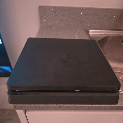 Sony Playstation 4 Slim Konsole PS4 CUH-2216A - 500GB