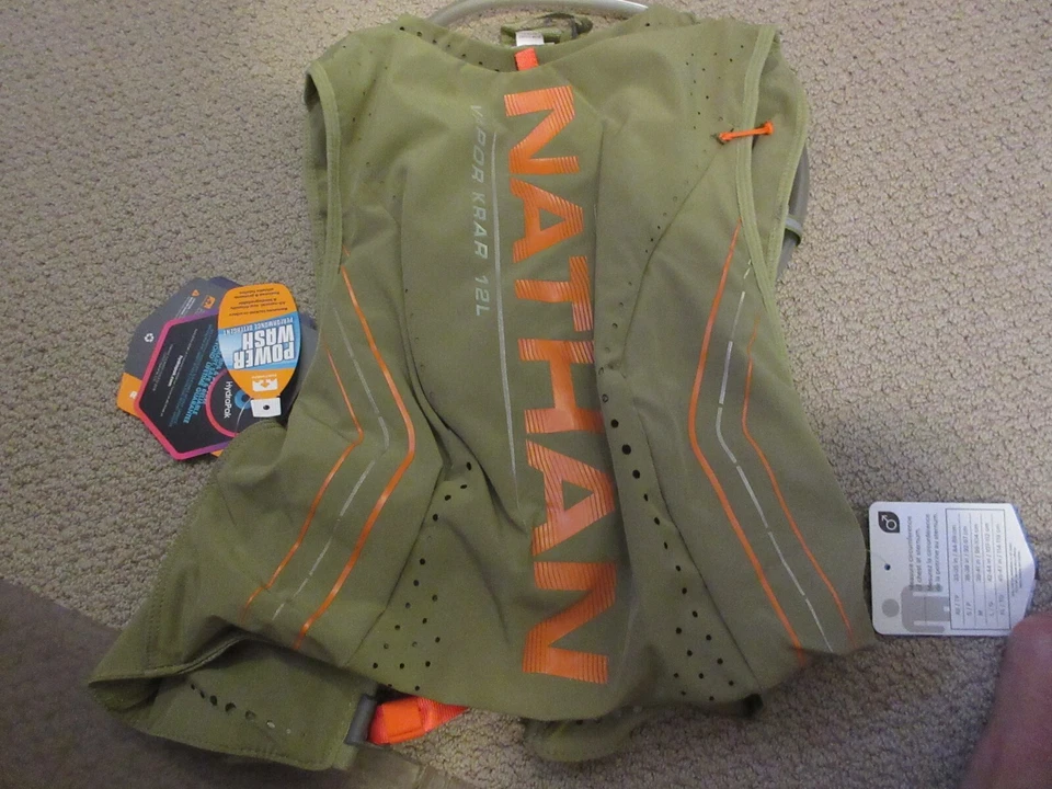 New Mens Nathan VaporKrar 2.0 Hydration Pack 12L Race Vest Running S Mosstone Foto 3 de 4